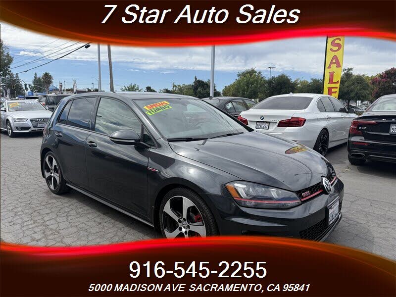 2017 Volkswagen Golf GTI 2.0T SE 4-Door FWD