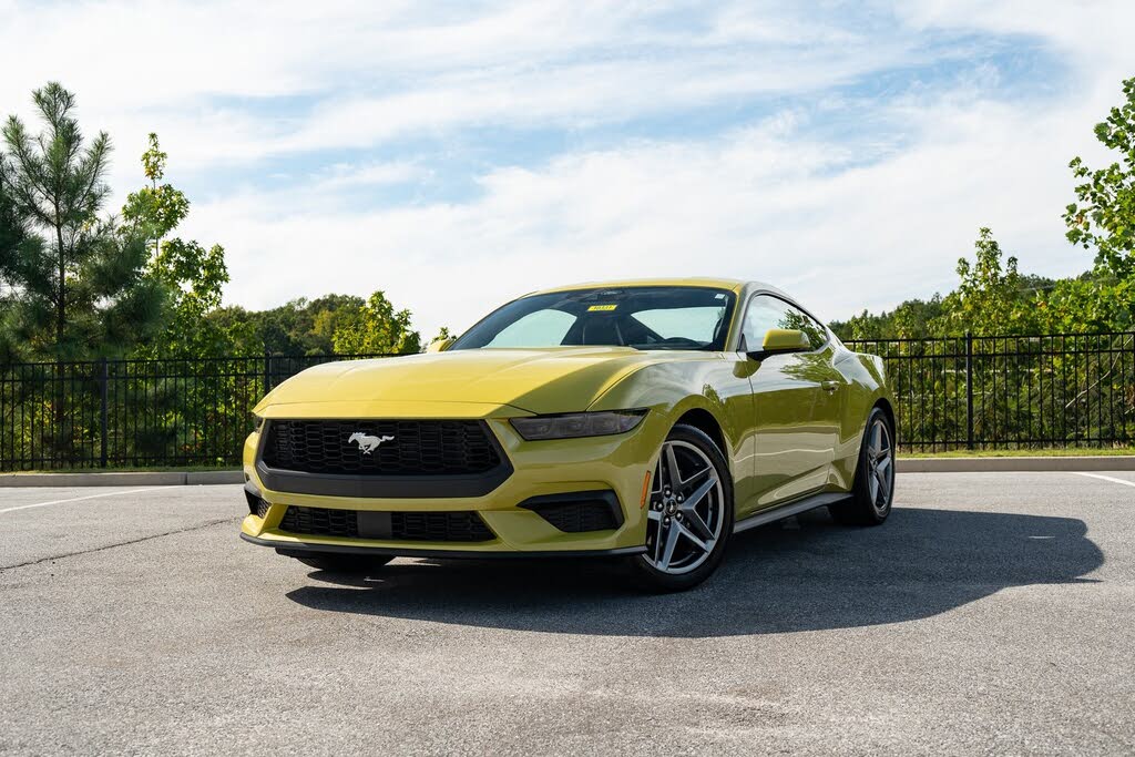 2025 Ford Mustang EcoBoost Fastback RWD
