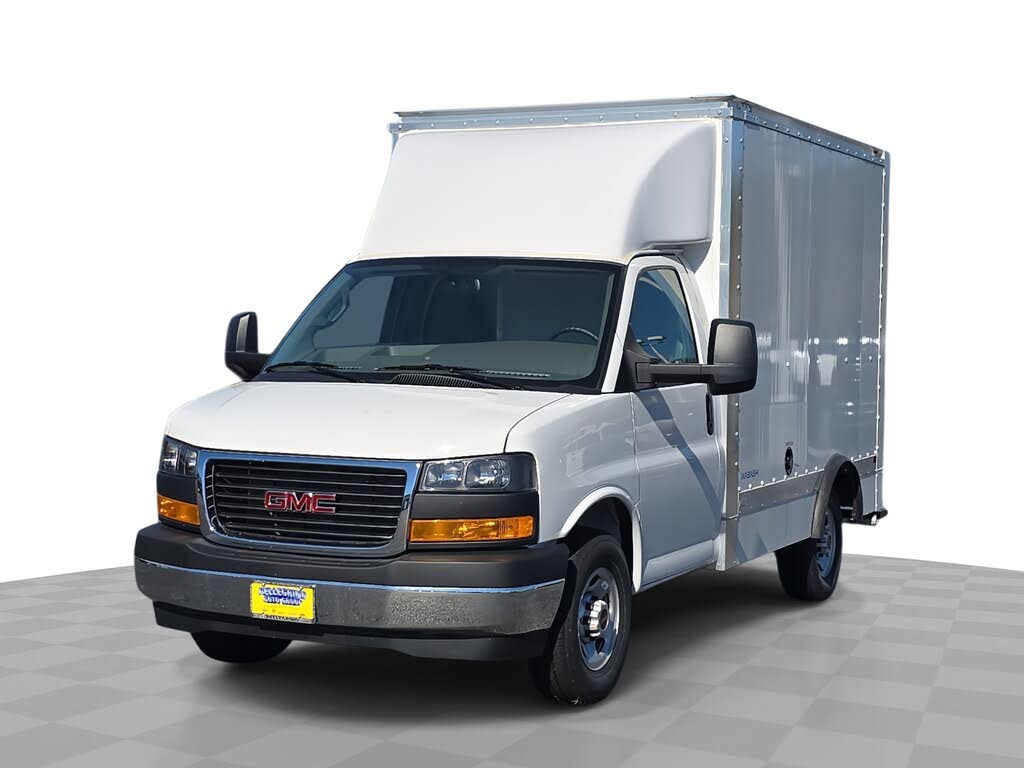 2025 GMC Savana Chassis 3500 139 Cutaway RWD