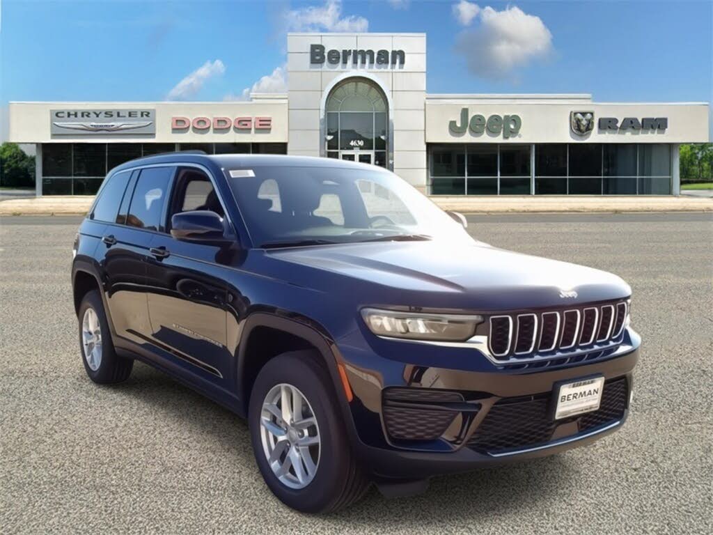 2025 Jeep Grand Cherokee Laredo 4WD