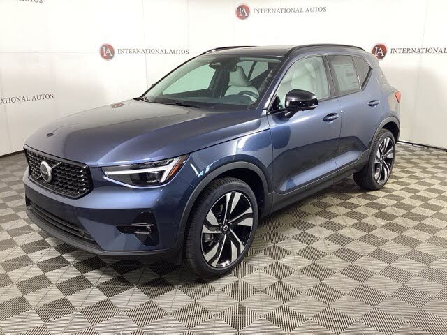2026 Volvo XC40 B5 Ultra AWD