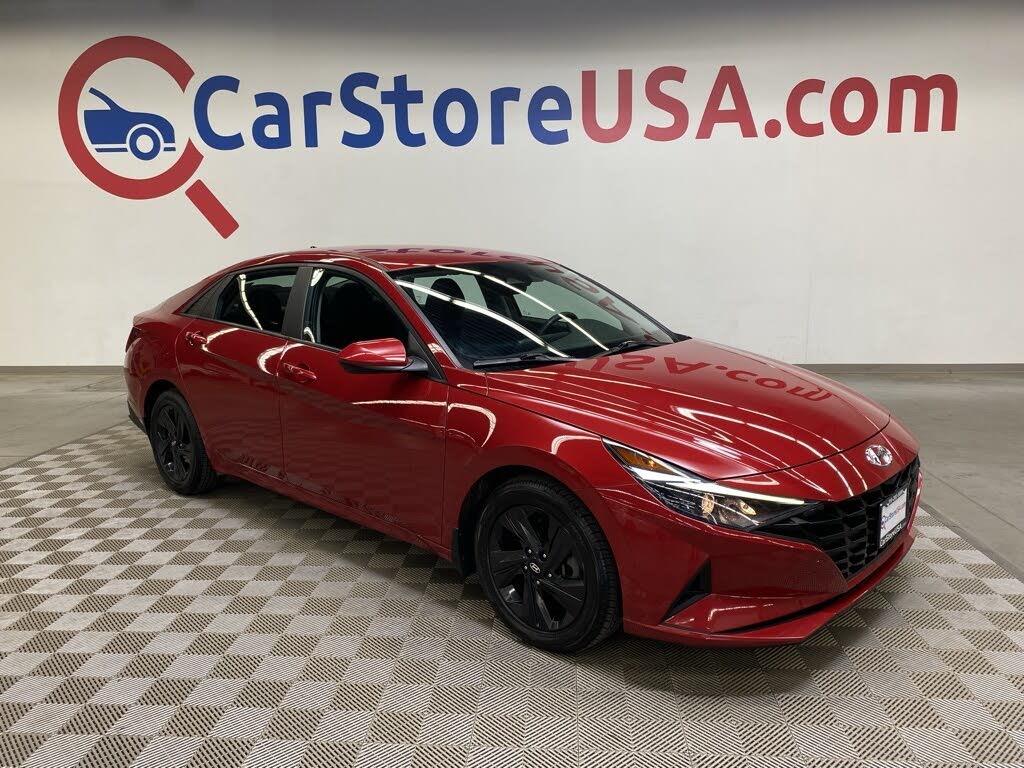 2023 Hyundai Elantra SEL FWD