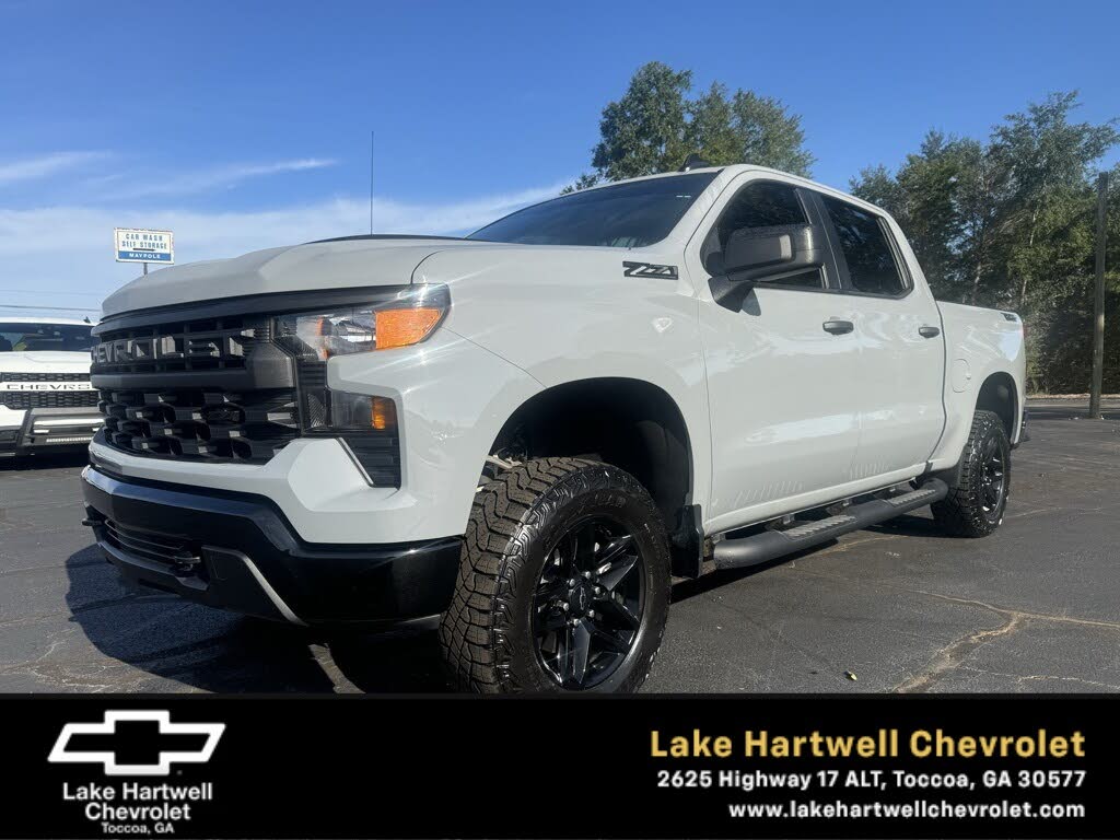 2024 Chevrolet Silverado 1500 Custom Trail Boss Crew Cab 4WD