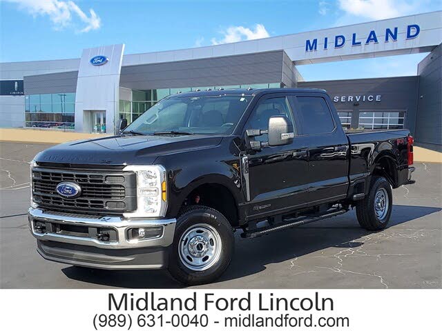 2025 Ford F-250 Super Duty XL Crew Cab 4WD