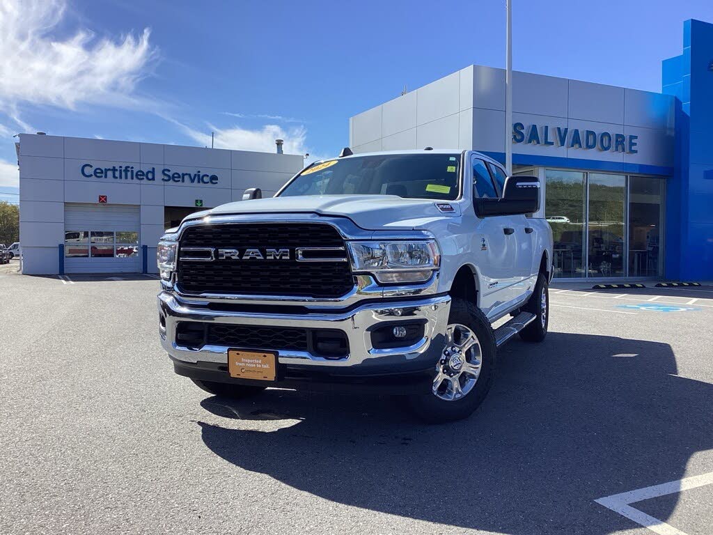 2024 RAM 2500 Big Horn Crew Cab 4WD