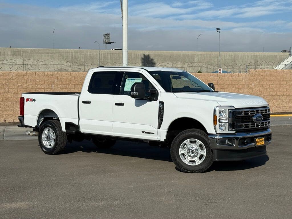 2026 Ford F-250 Super Duty XLT Crew Cab 4WD