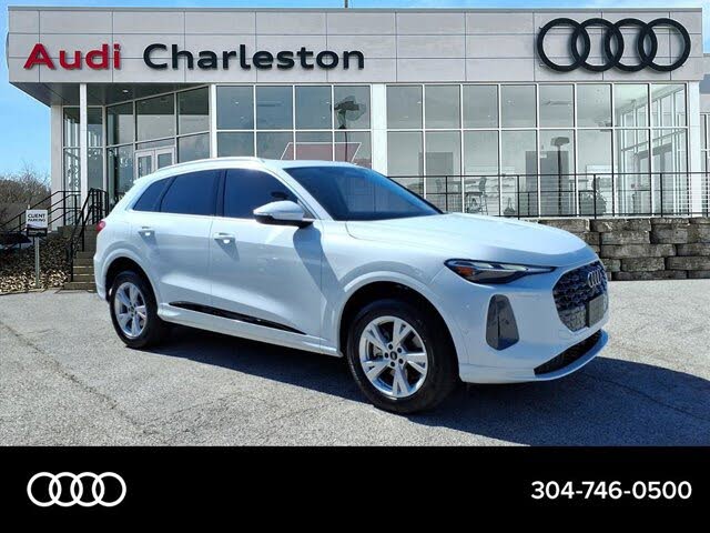 2025 Audi Q5 quattro Premium 40 TFSI