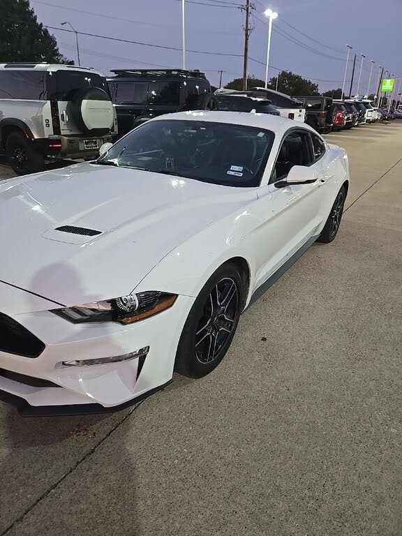 2020 Ford Mustang EcoBoost Premium Coupe RWD