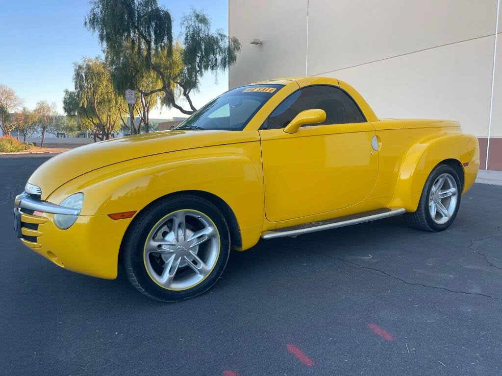 2003 Chevrolet SSR LS RWD
