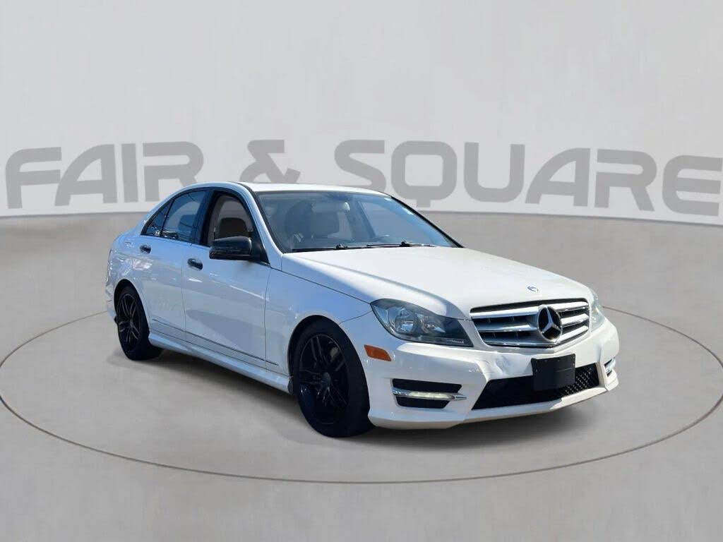 2013 Mercedes-Benz C-Class C 300 Luxury Sedan 4MATIC