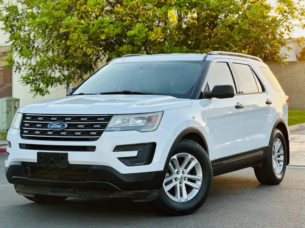 2017 Ford Explorer Base