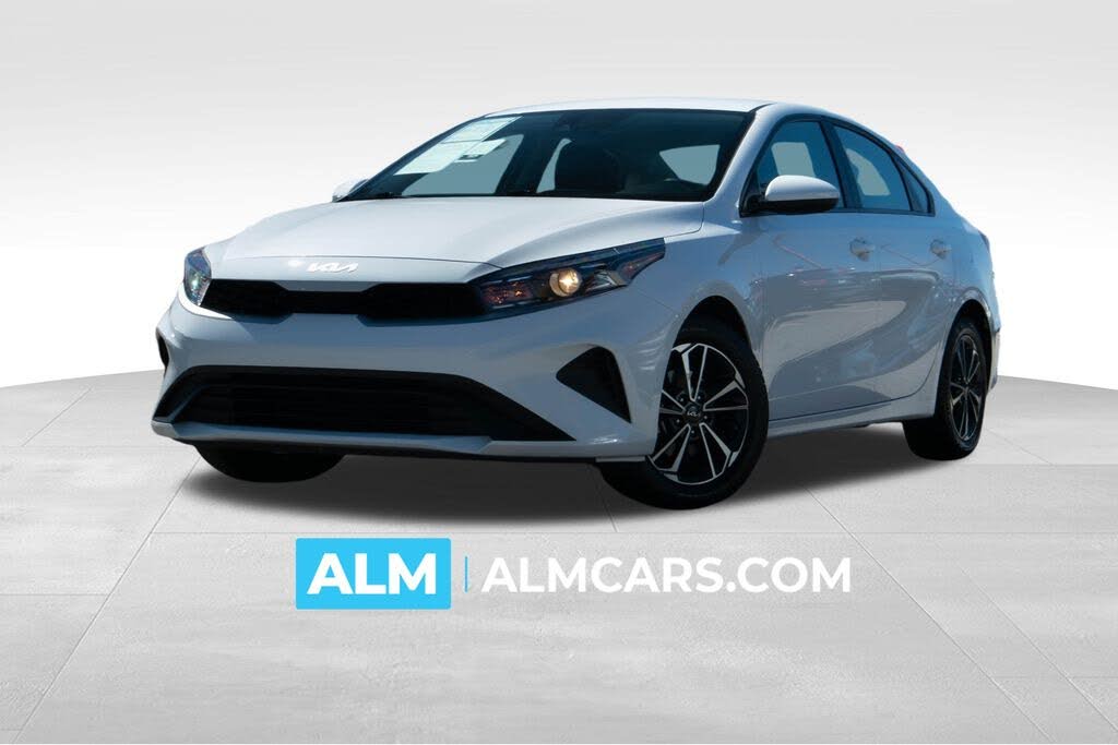 2024 Kia Forte LXS FWD