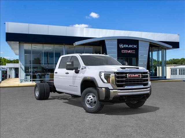 2025 GMC Sierra 3500HD Pro Crew Cab LB 4WD