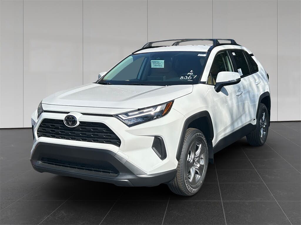 2025 Toyota RAV4 Hybrid XLE AWD