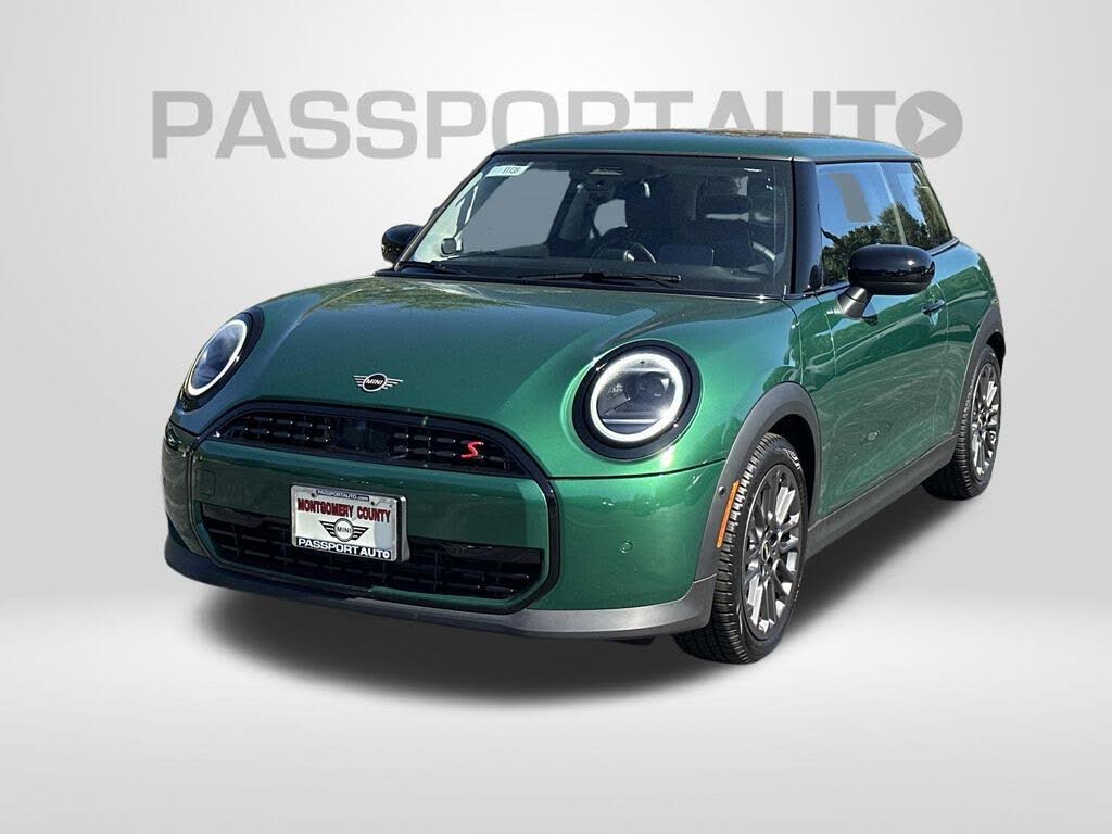 2025 MINI Cooper S Signature Trim 2-door Hatchback