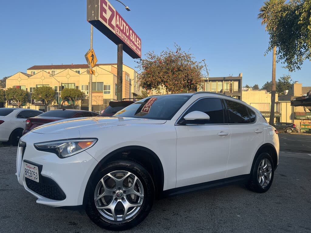 2019 Alfa Romeo Stelvio Sport RWD