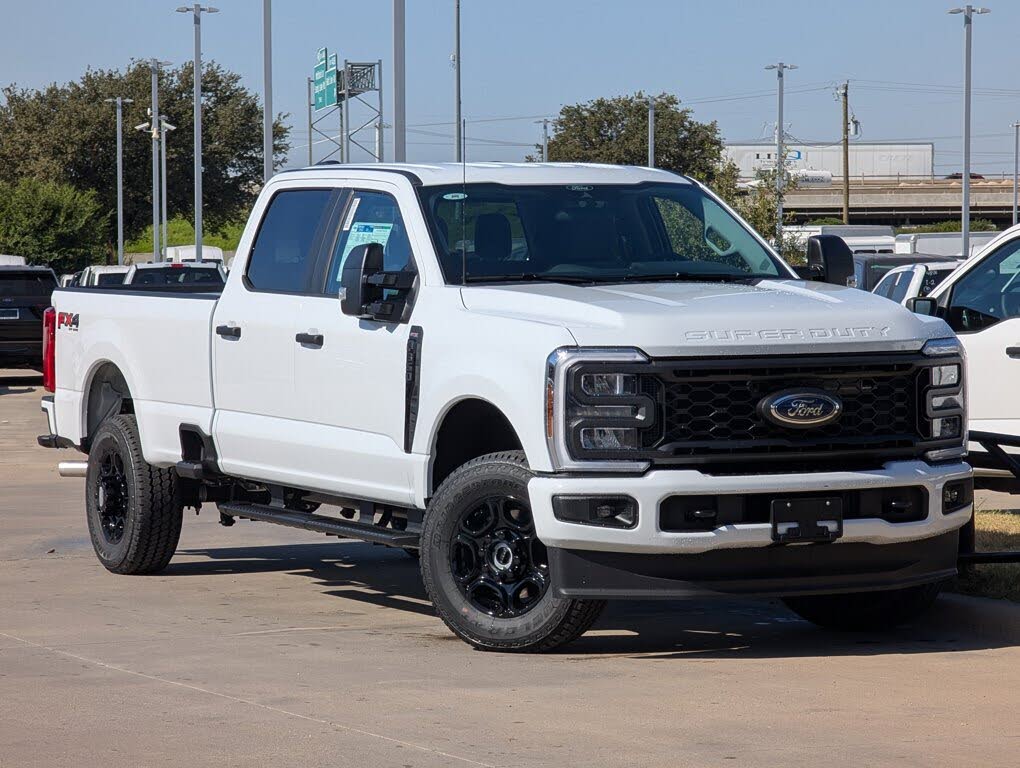 2026 Ford F-350 Super Duty XL Crew Cab 4WD
