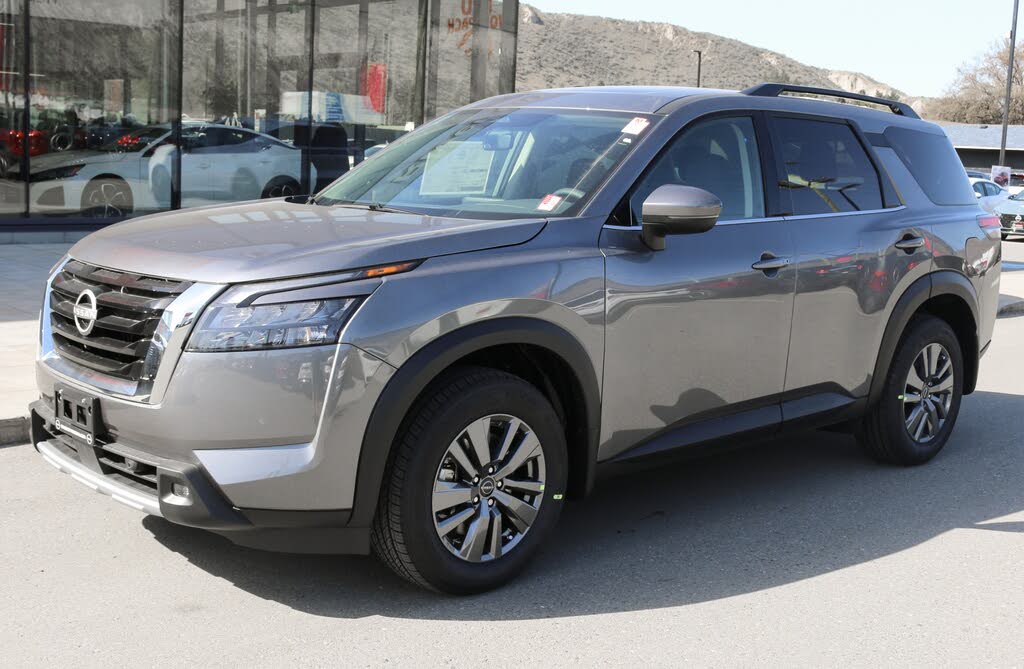 2025 Nissan Pathfinder SV 4WD