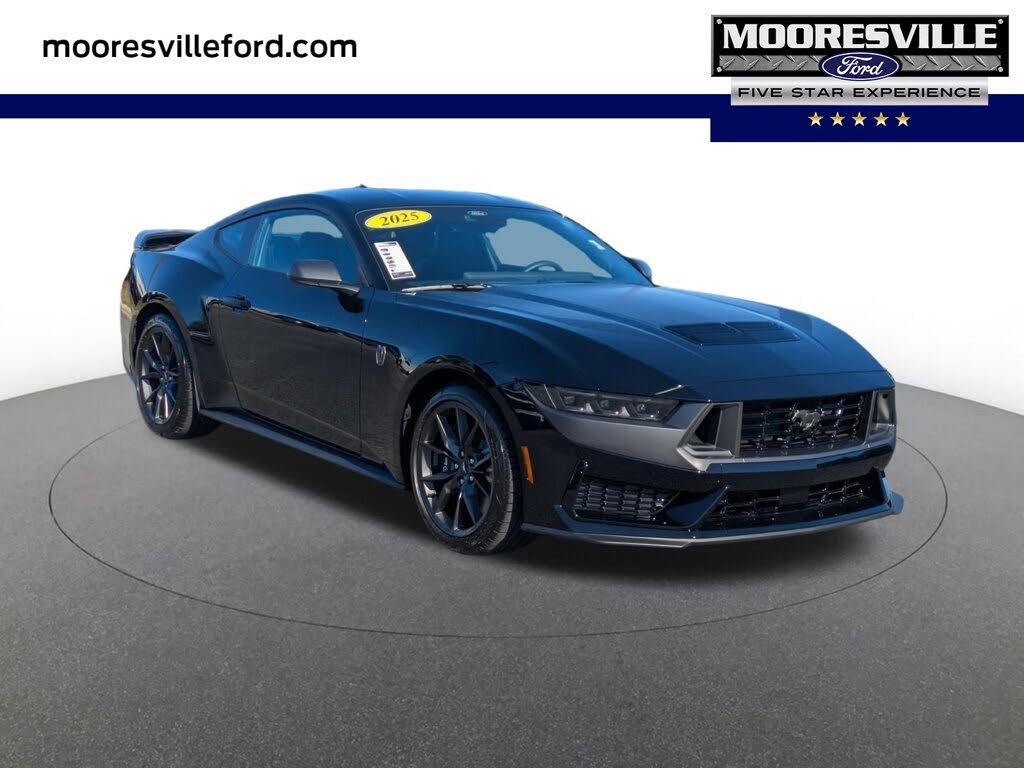 2025 Ford Mustang Dark Horse Fastback RWD