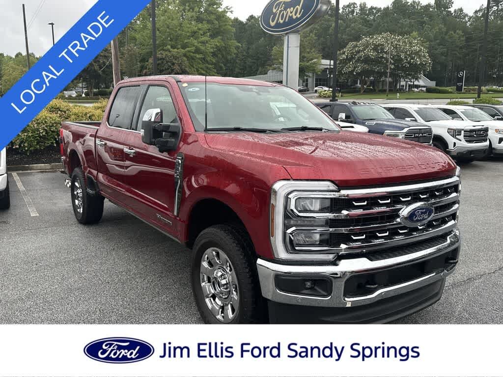 2025 Ford F-250 Super Duty Lariat Crew Cab 4WD