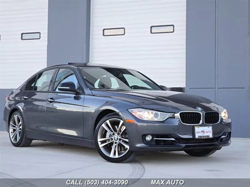 2013 BMW 3 Series 335i Sedan RWD