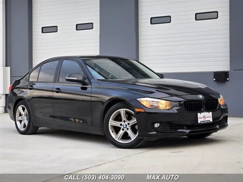 2013 BMW 3 Series 328i Sedan RWD