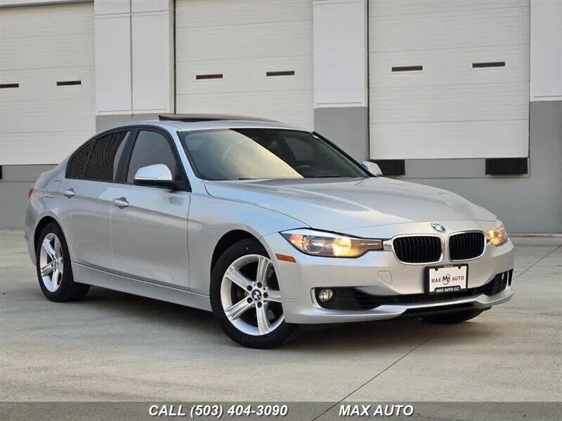 2014 BMW 3 Series 328i Sedan RWD
