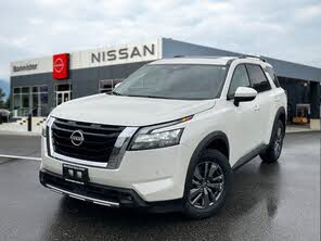 Nissan Pathfinder SV 4WD