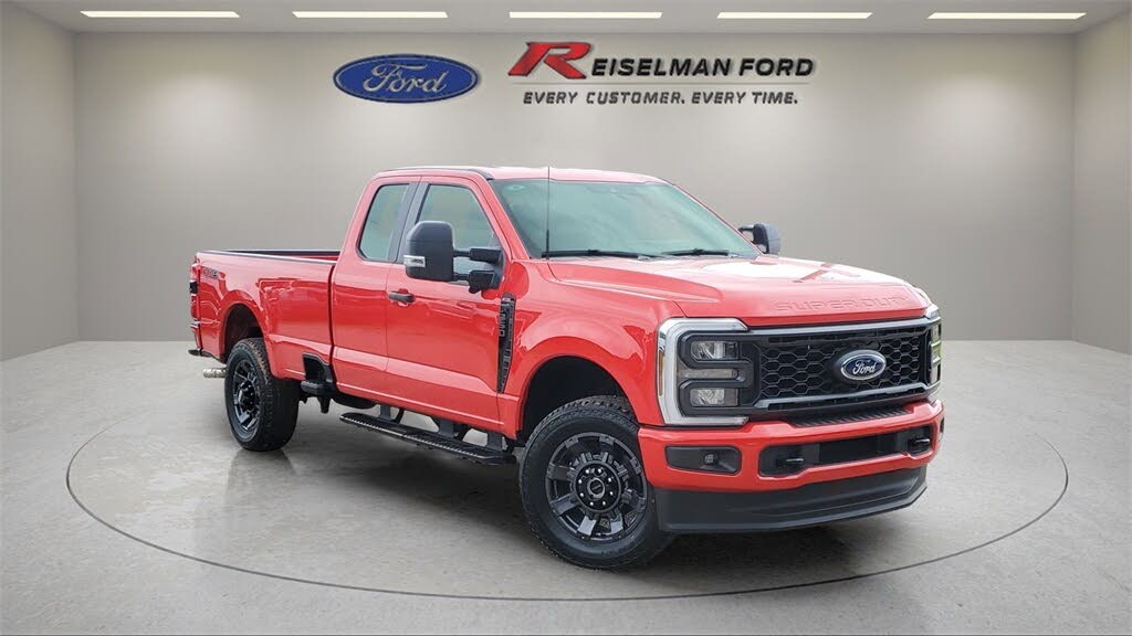 2025 Ford F-350 Super Duty XL SuperCab LB 4WD