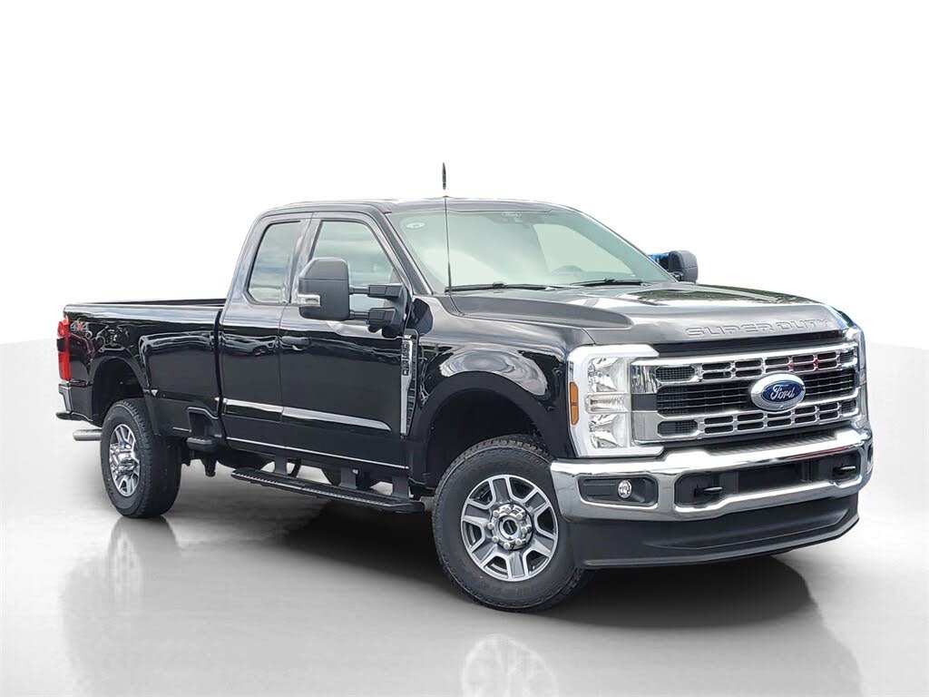 2025 Ford F-350 Super Duty XLT SuperCab LB 4WD