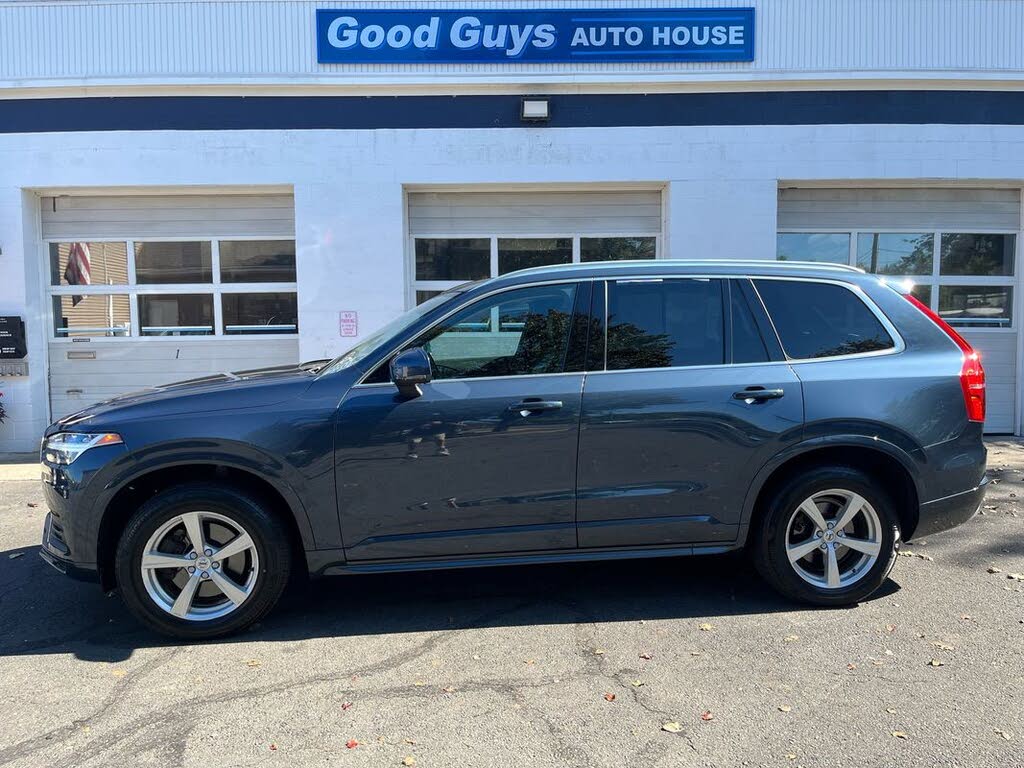 2020 Volvo XC90 T5 Momentum AWD