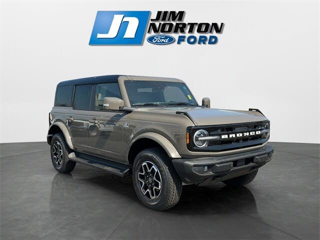 2025 Ford Bronco Outer Banks 4-Door 4WD