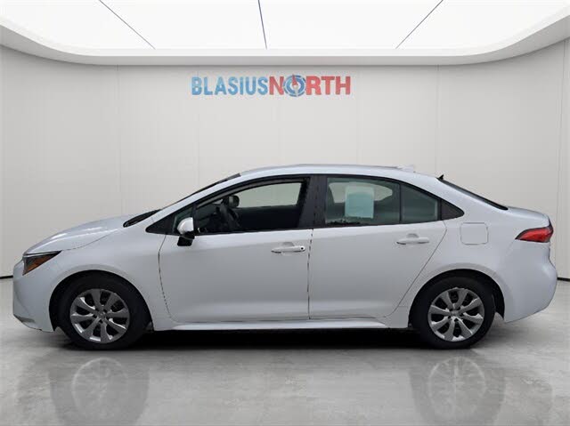 2025 Toyota Corolla LE FWD