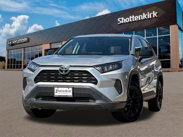 2022 Toyota RAV4 LE AWD