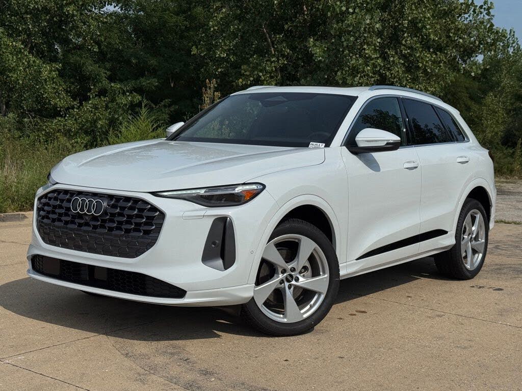 2025 Audi Q5 quattro Premium Plus 40 TFSI