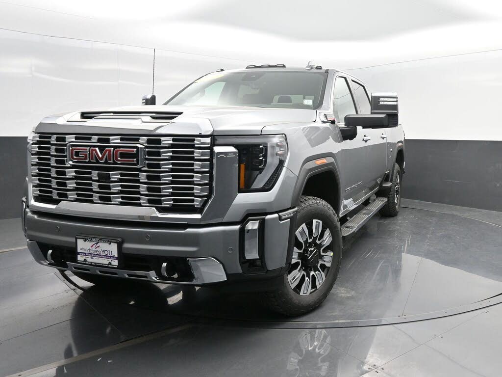 2025 GMC Sierra 2500HD Denali Crew Cab 4WD