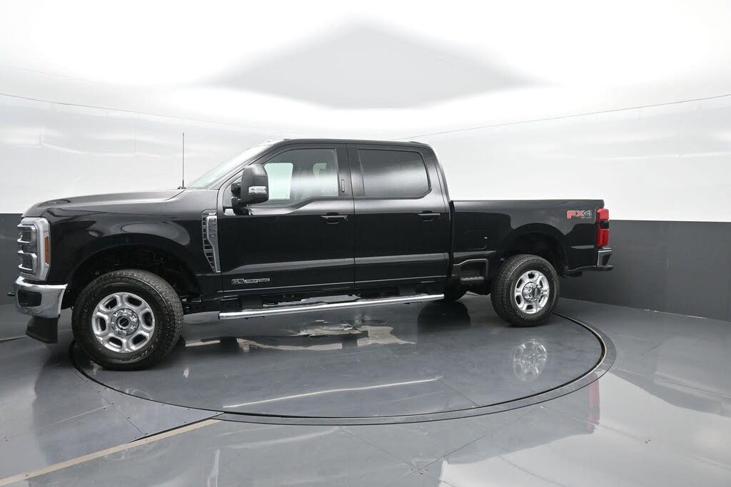 2026 Ford F-250 Super Duty XLT Crew Cab 4WD