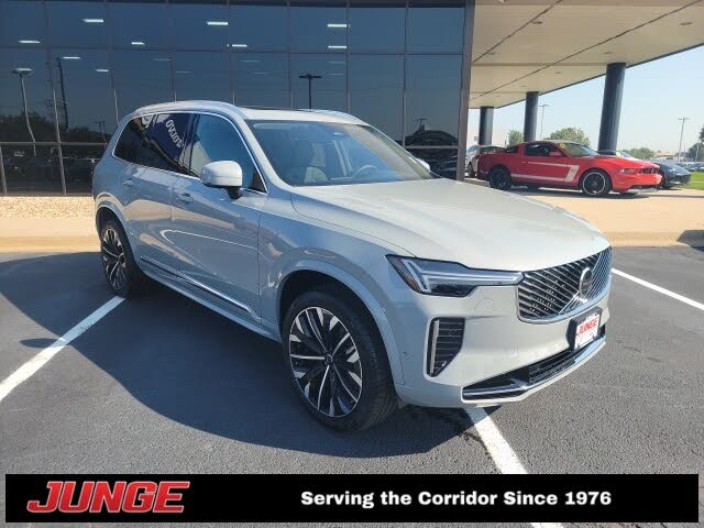 2026 Volvo XC90 B5 Plus 7-Passenger AWD