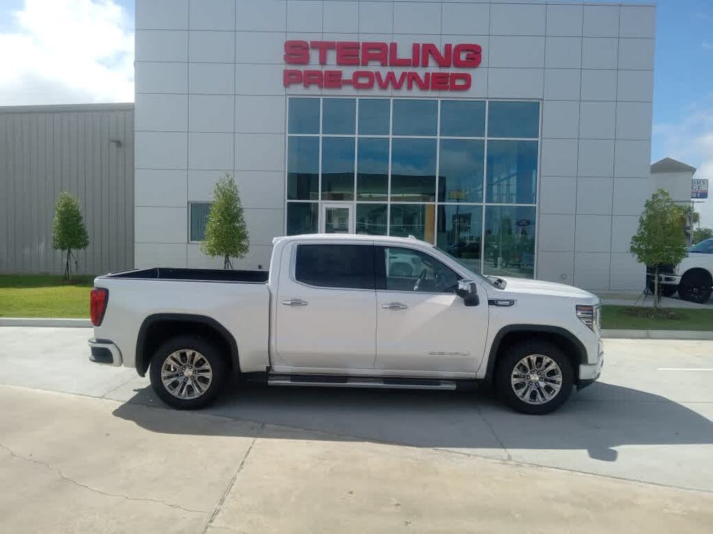2022 GMC Sierra 1500 Denali Crew Cab 4WD