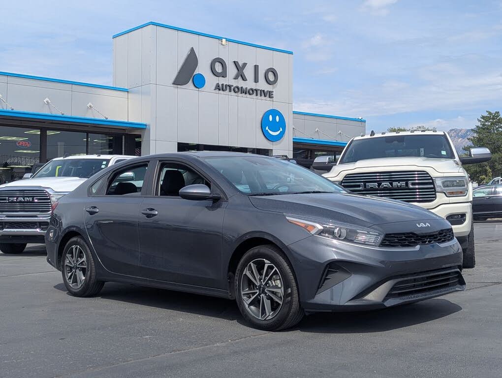 2024 Kia Forte LXS FWD