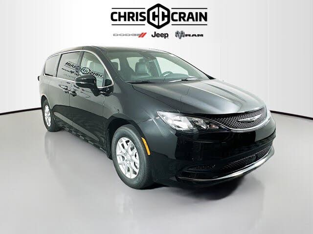 2026 Chrysler Voyager LX FWD