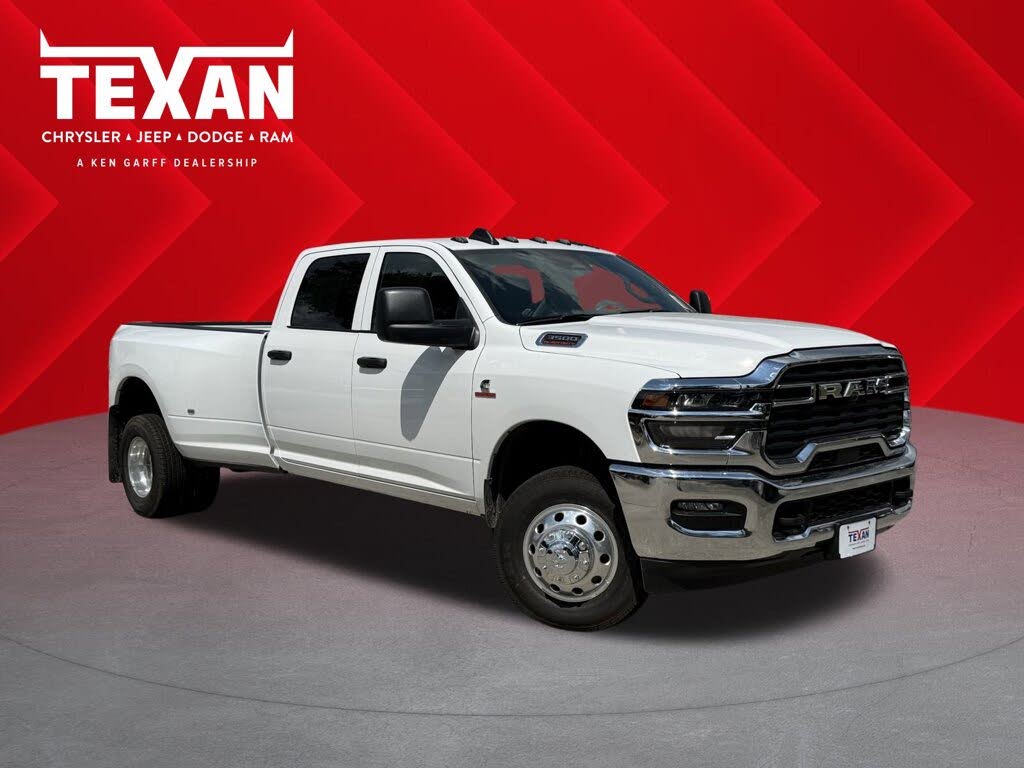 2026 RAM 3500 Tradesman Crew Cab LB DRW 4WD