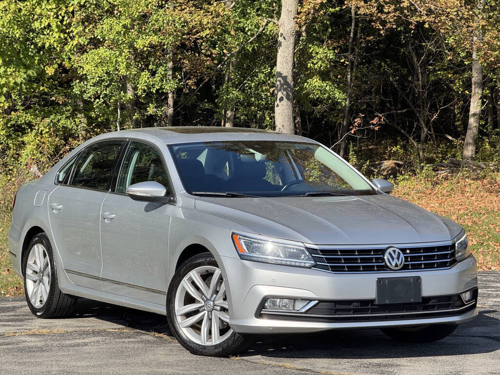 2017 Volkswagen Passat 1.8T SEL Premium