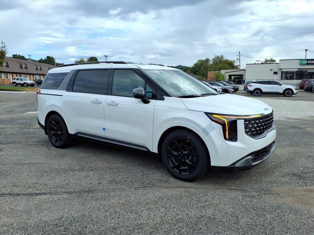 2026 Kia Carnival SX FWD