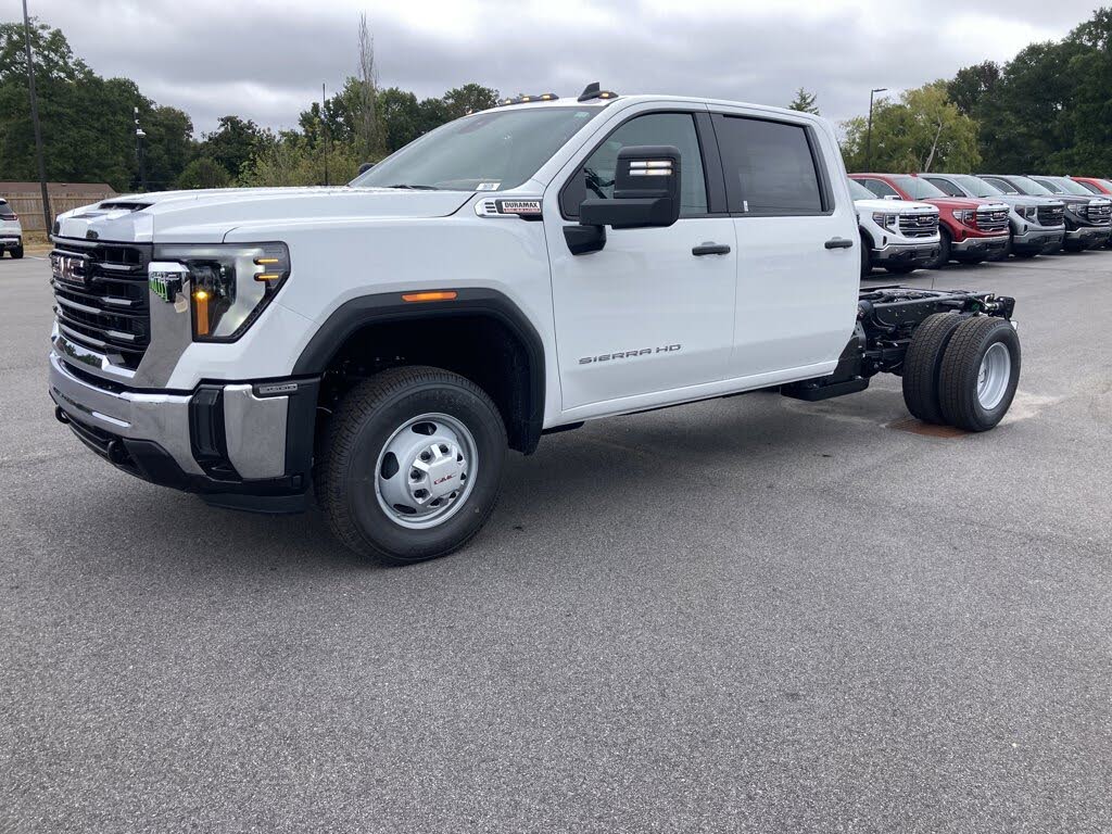 2026 GMC Sierra 3500HD Pro Crew Cab LB 4WD