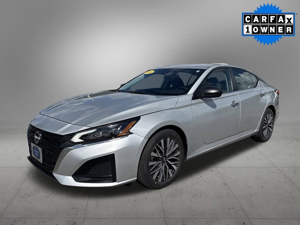 2024 Nissan Altima 2.5 SV FWD