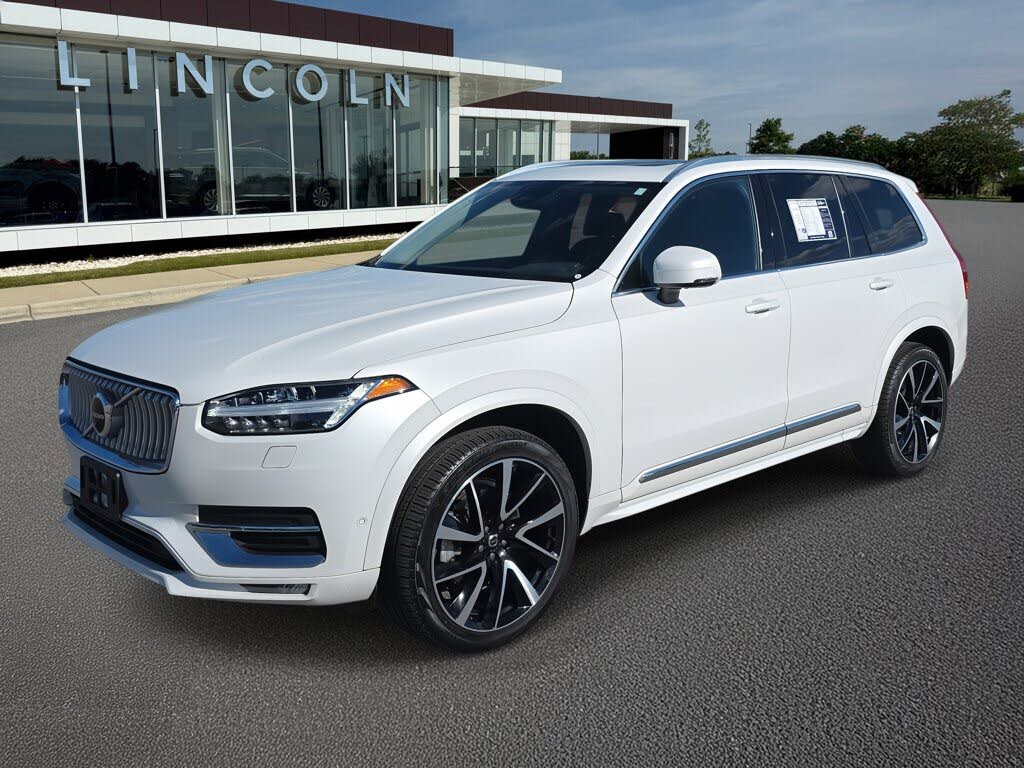 2024 Volvo XC90 B6 Plus Bright Theme 7-Passenger AWD