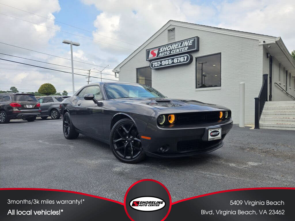 2019 Dodge Challenger SXT RWD