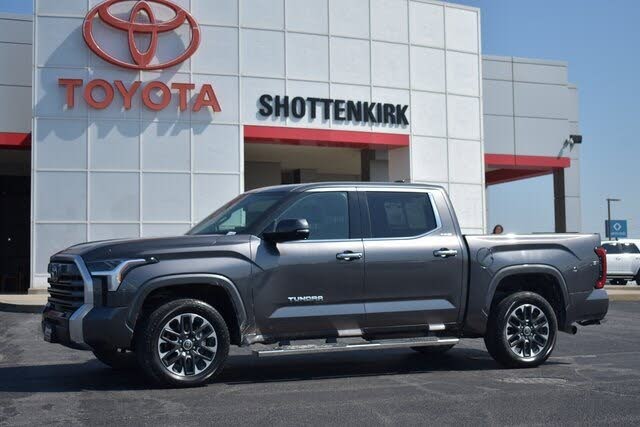 2022 Toyota Tundra Limited CrewMax Cab 4WD