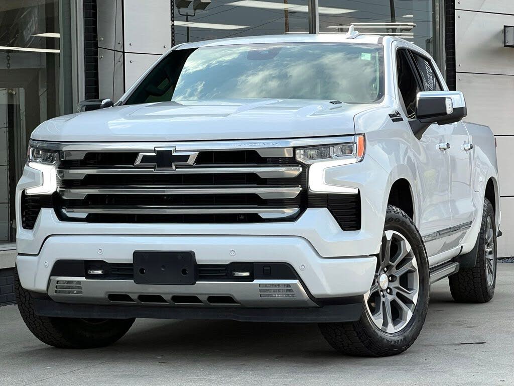 2023 Chevrolet Silverado 1500 High Country Crew Cab 4WD